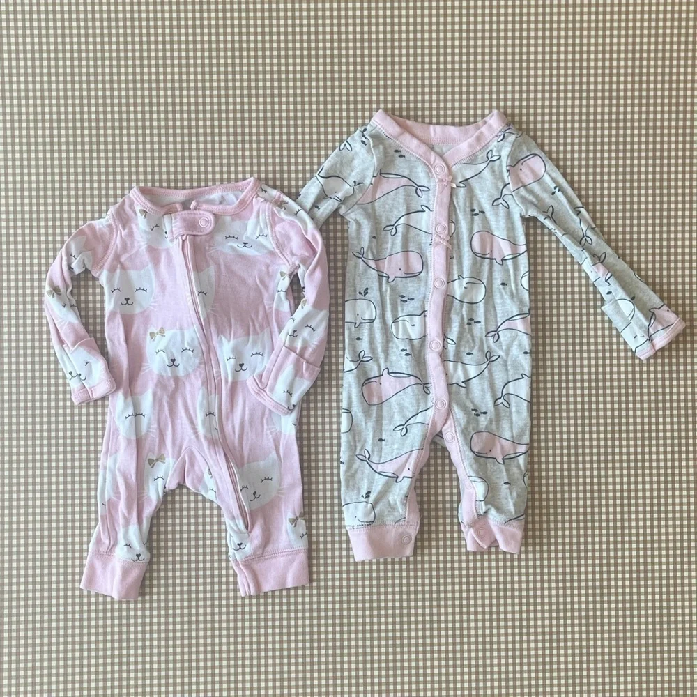 Carter’s Set of 2 newborn footless pajamas‎